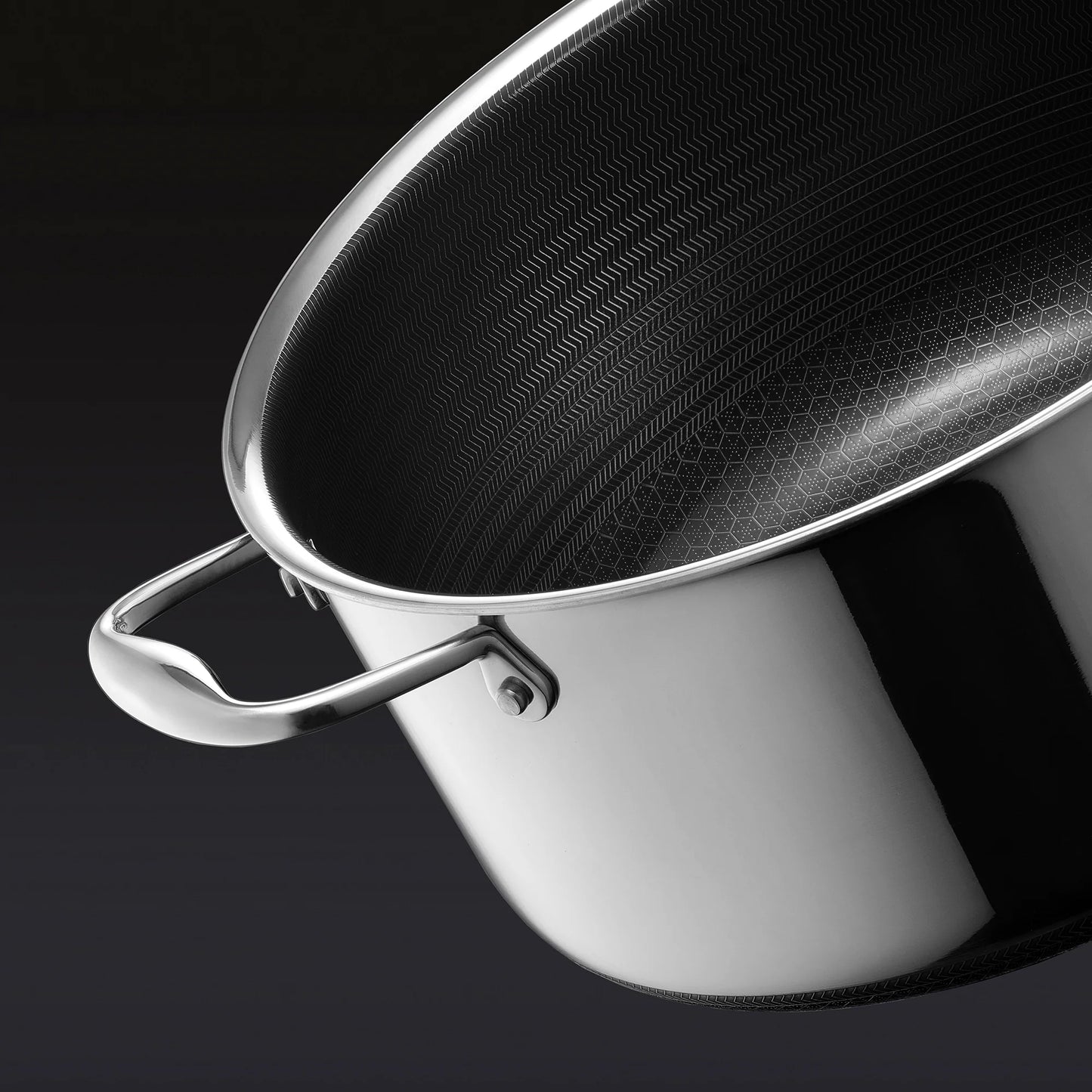 Hybrid Oval Dutch Oven, 6.5-Qt